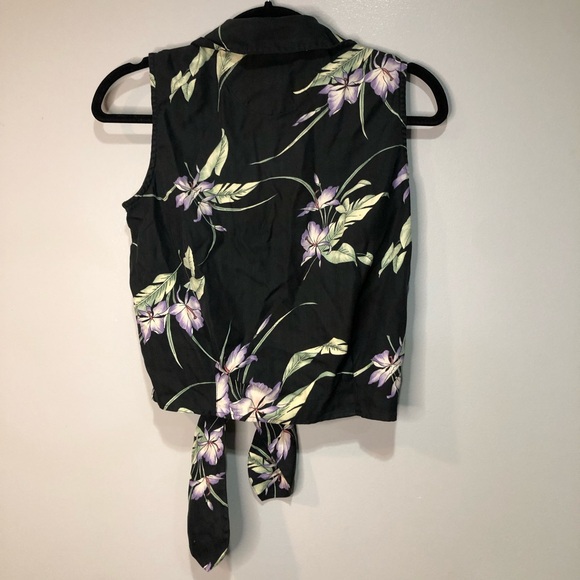 Tommy Bahama 100% Silk Hawaiian Tropical Floral Print Tie Front Top - Picture 2 of 13